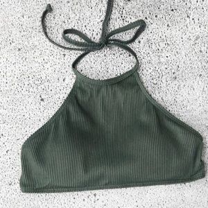 🦋3/$15🦋 Cupshe Halter Bikini Top